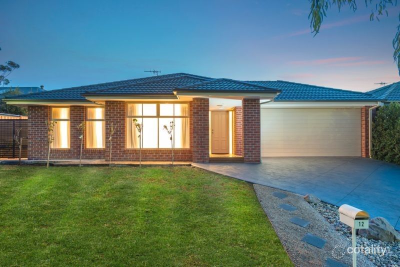 12 Norman Ave, Sunbury, VIC 3429