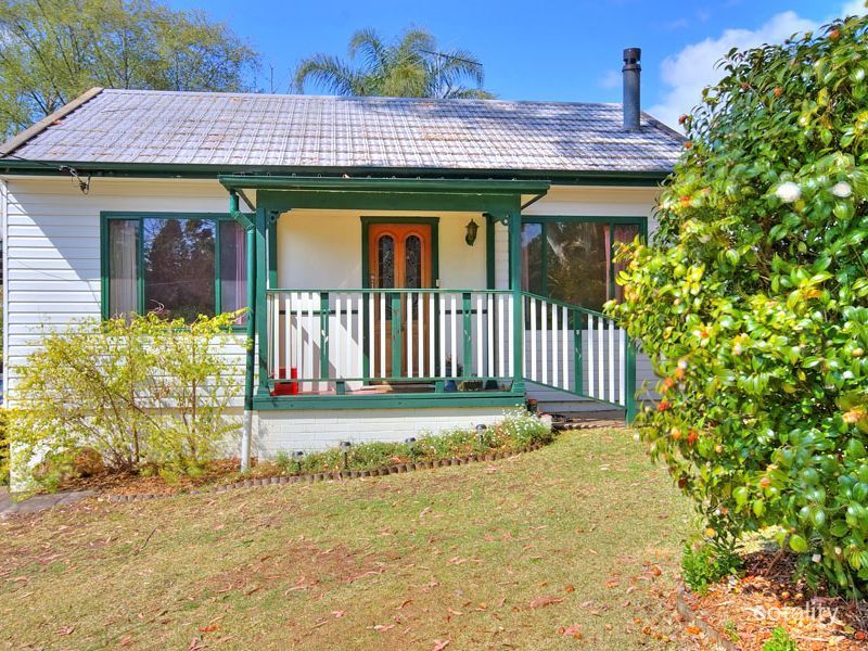 4 Adamson Ave, Thornleigh, NSW 2120