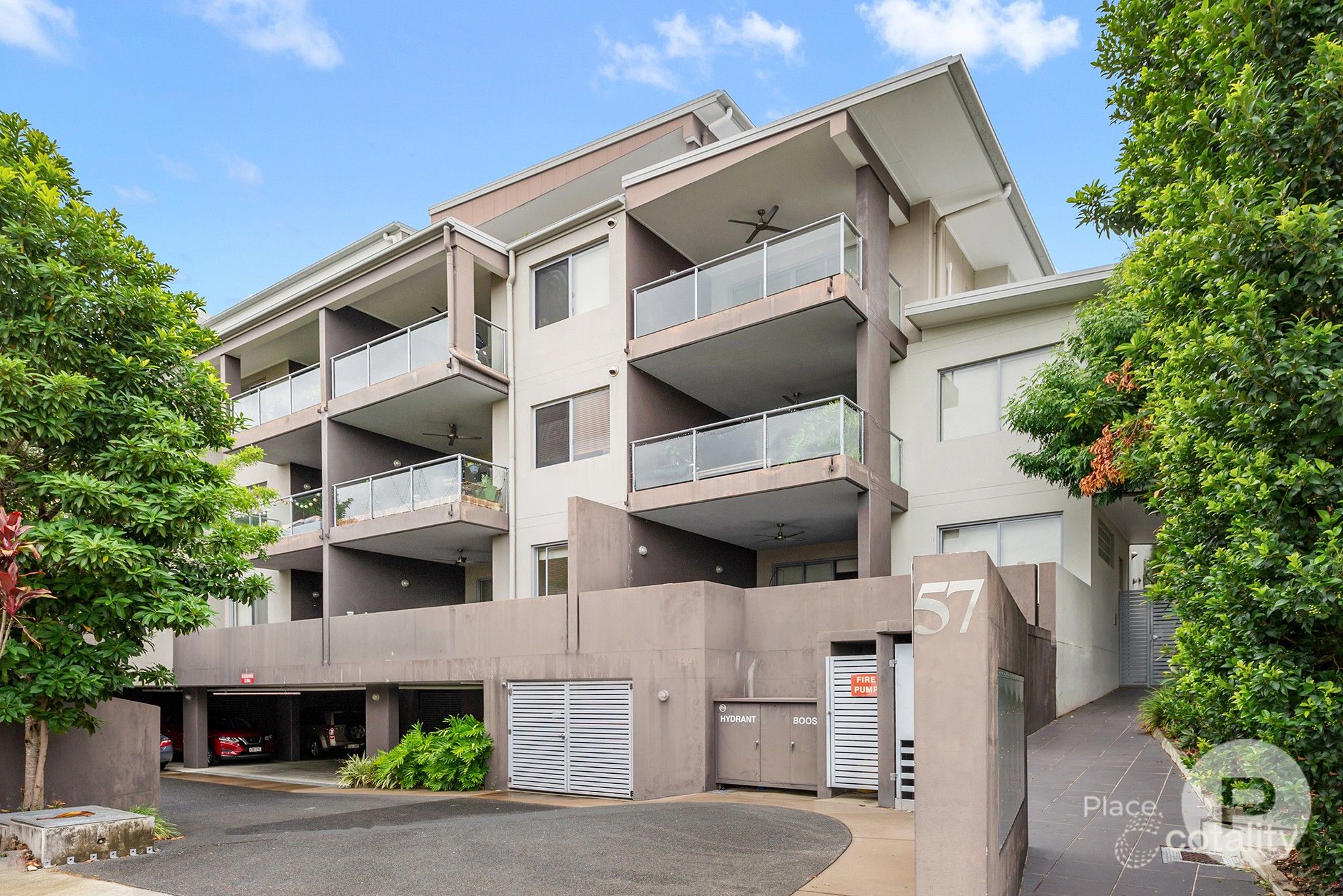 2/57 Gordon St, Stones Corner, QLD 4120