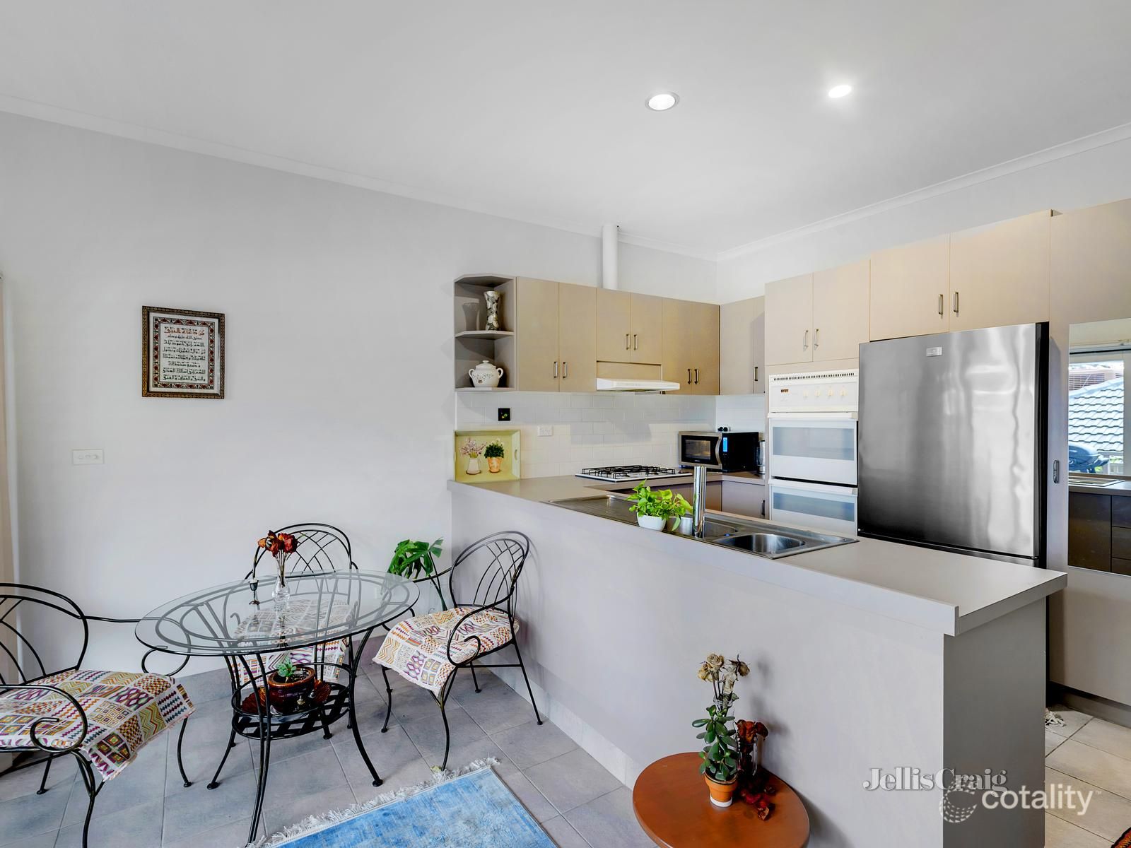 17 Bayley Gr, Doncaster, VIC 3108