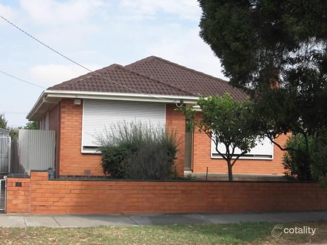 5 Ivanhoe Ave, St Albans, VIC 3021