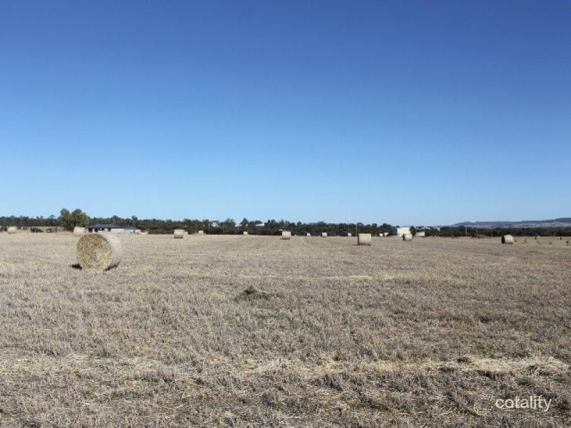 8 Gilbert Dr, Taroom, QLD 4420