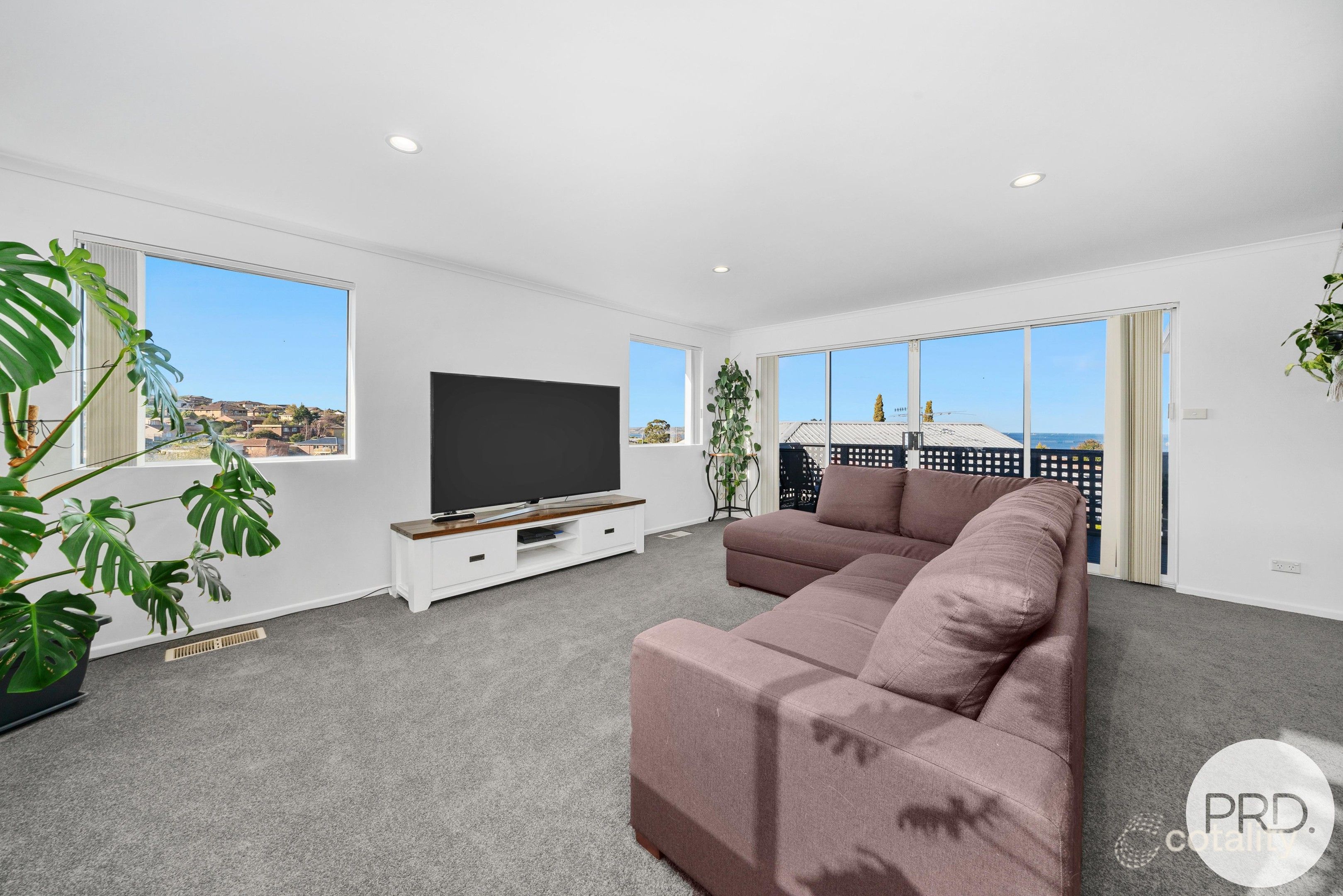 1/3 Jade Ct, Blackmans Bay, TAS 7052