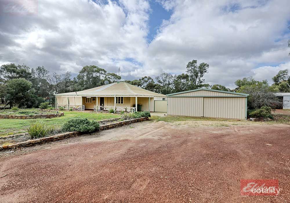 33 Collins St, Wickepin, WA 6370