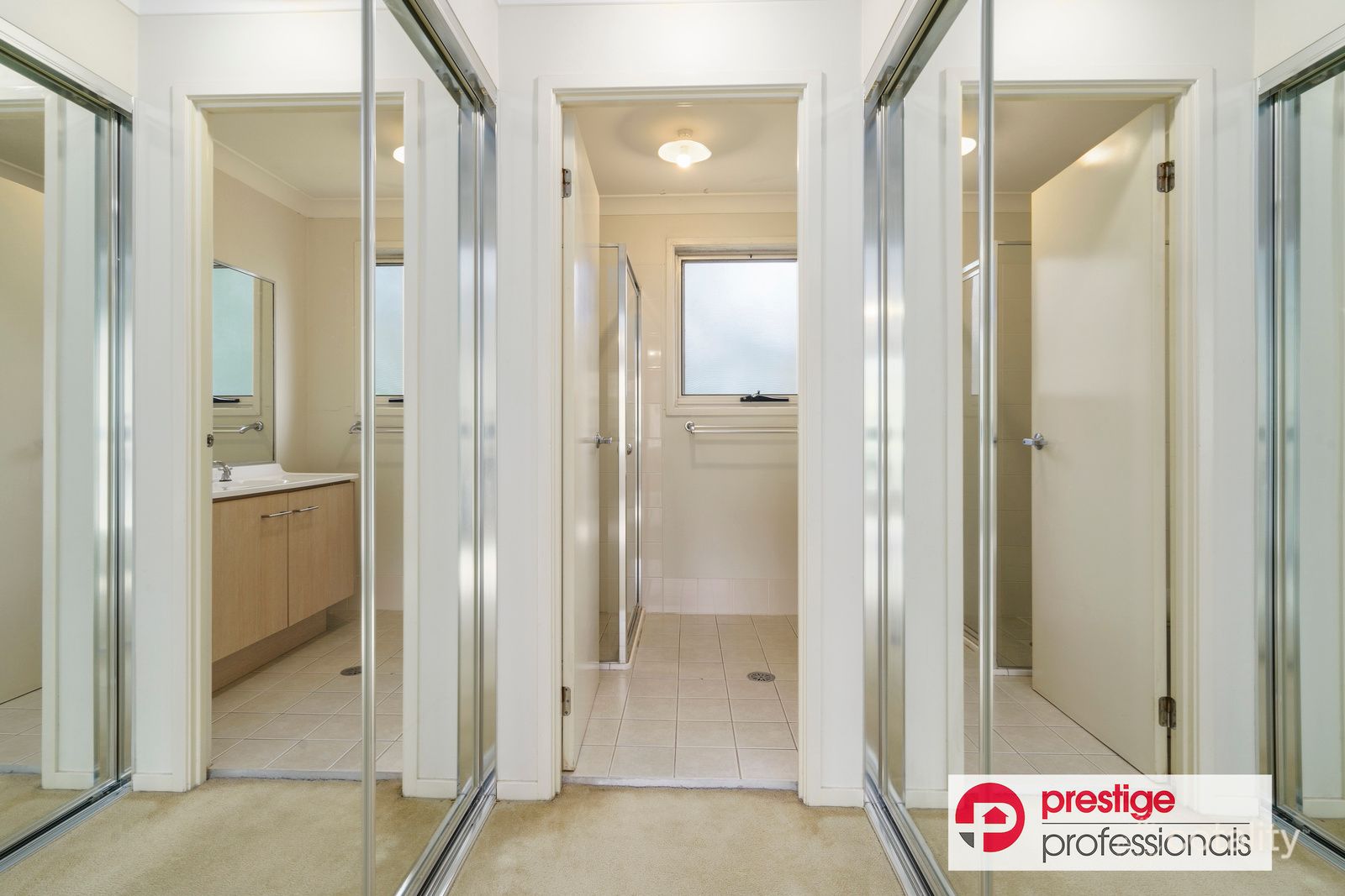 32 Margate Ave, Holsworthy, NSW 2173