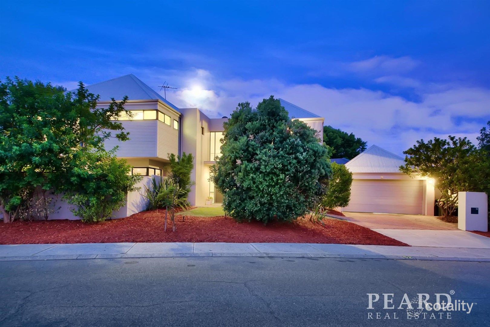 52 Oxcliffe Rd, Doubleview, WA 6018