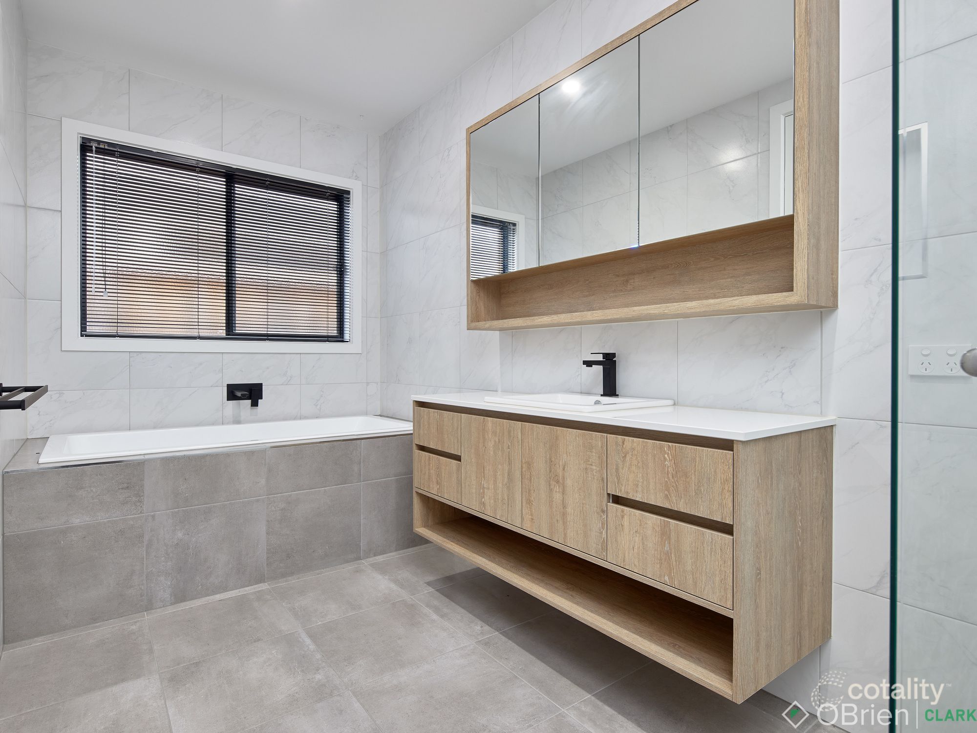 20 King Parrot Bvd, Drouin, VIC 3818