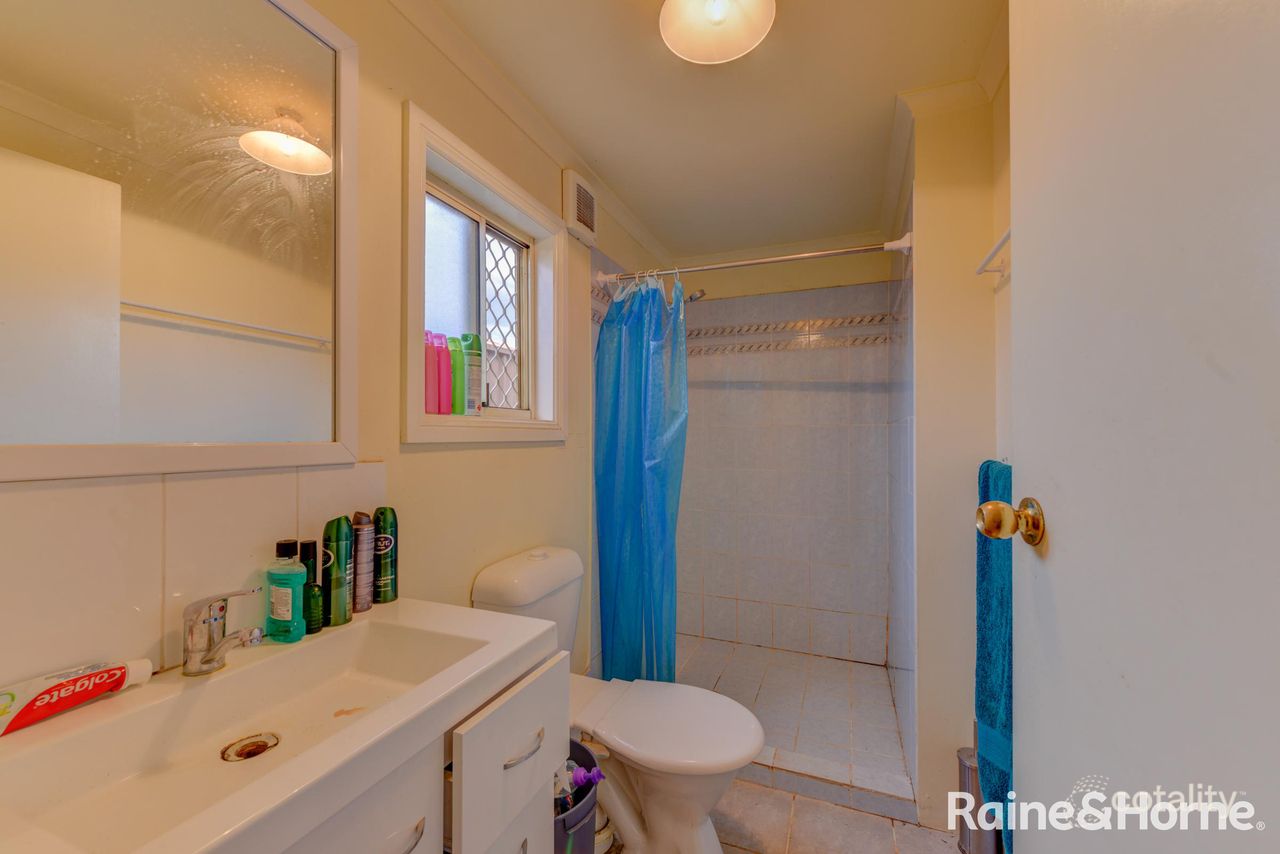 9 Maxwell St, West Tamworth, NSW 2340