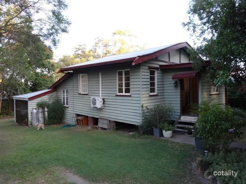 10 Charles St, Brassall, QLD 4305