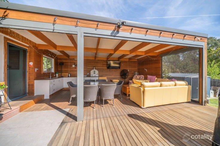 3 Garibaldi St, Armidale, NSW 2350