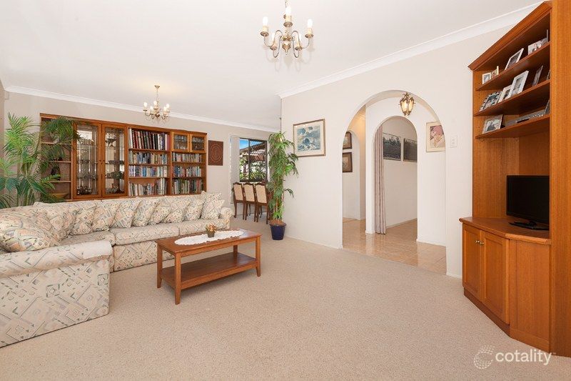 4 Montanus Dr, Bellbowrie, QLD 4070