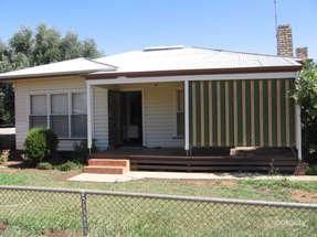 18 Meering Rd, Quambatook, VIC 3540