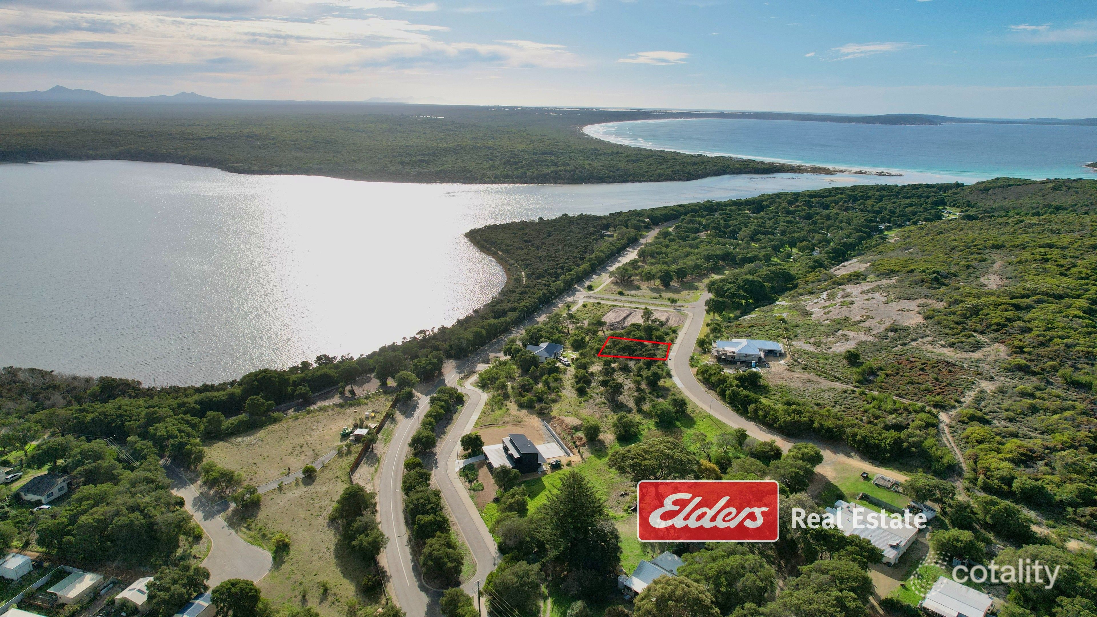 35 Blossoms Ave, Bremer Bay, WA 6338