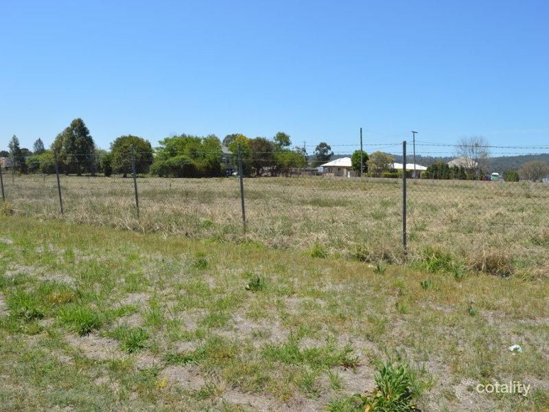 49 Vaux St, Laidley, QLD 4341