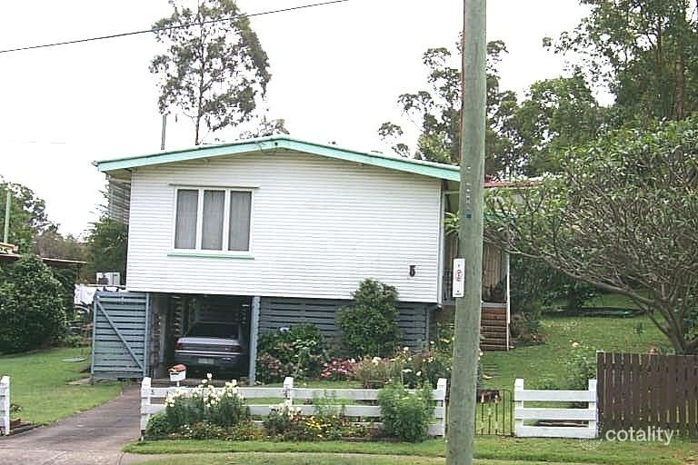 5 Jarvis St, Stafford Heights, QLD 4053