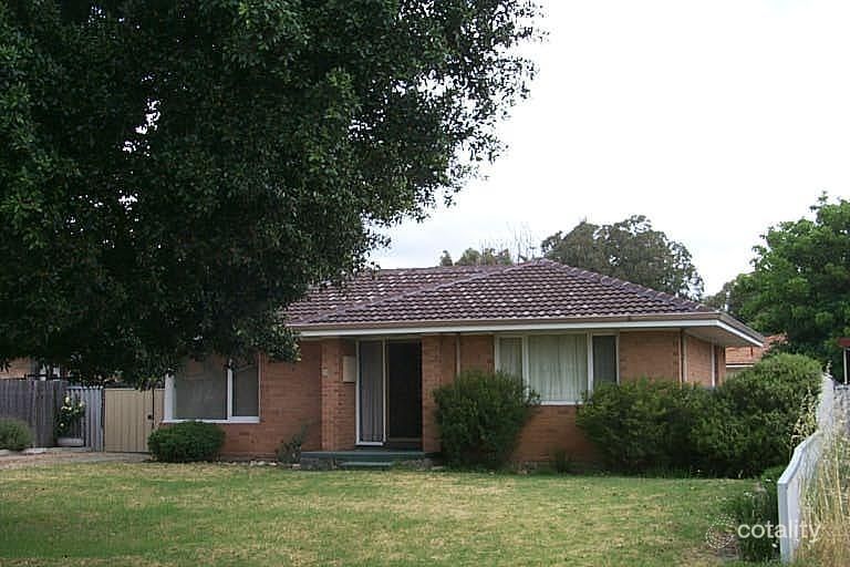 20 Hollybush Way, Kelmscott, WA 6111