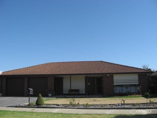 4 Masefield Ct, Delahey, VIC 3037