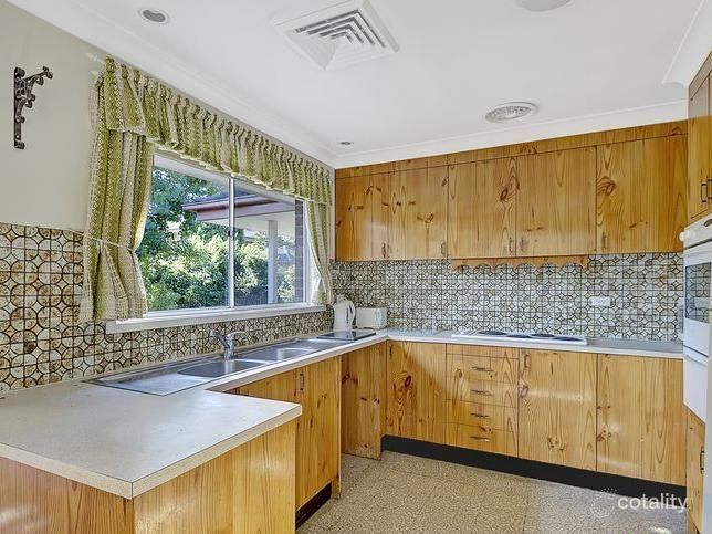 4 Cadman Cres, Castle Hill, NSW 2154