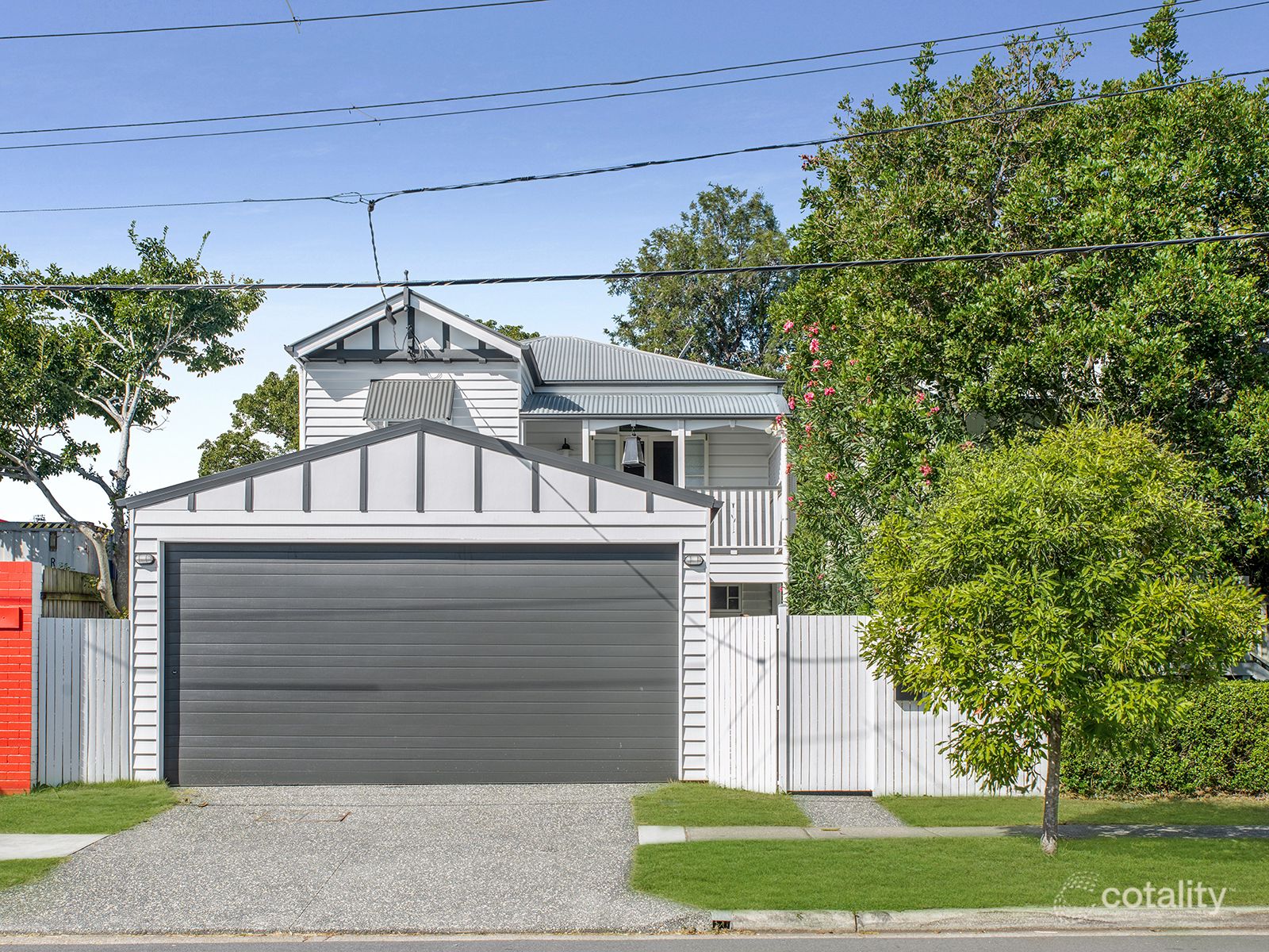 10 Muir St, Cannon Hill, QLD 4170