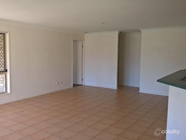 8 Reedmans Rd, Ormeau, QLD 4208