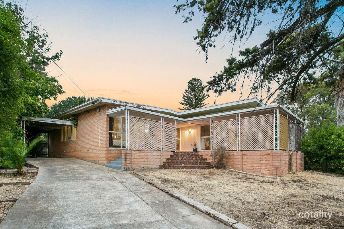 3 Liberman Rd, Para Hills, SA 5096