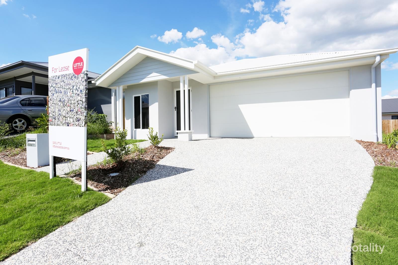 8 Nerang Rd, South Ripley, QLD 4306