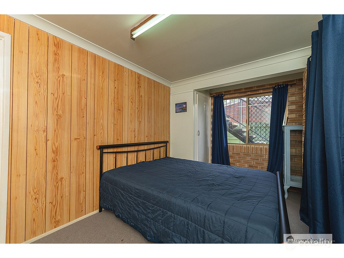 2 Dinsdale St, Norman Gardens, QLD 4701