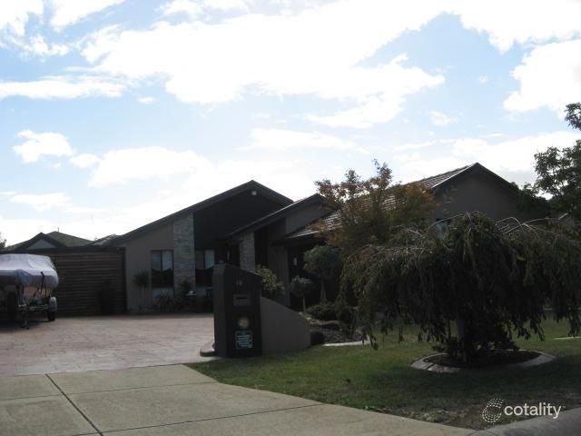 10 Kolivas Ct, Hillside, VIC 3037