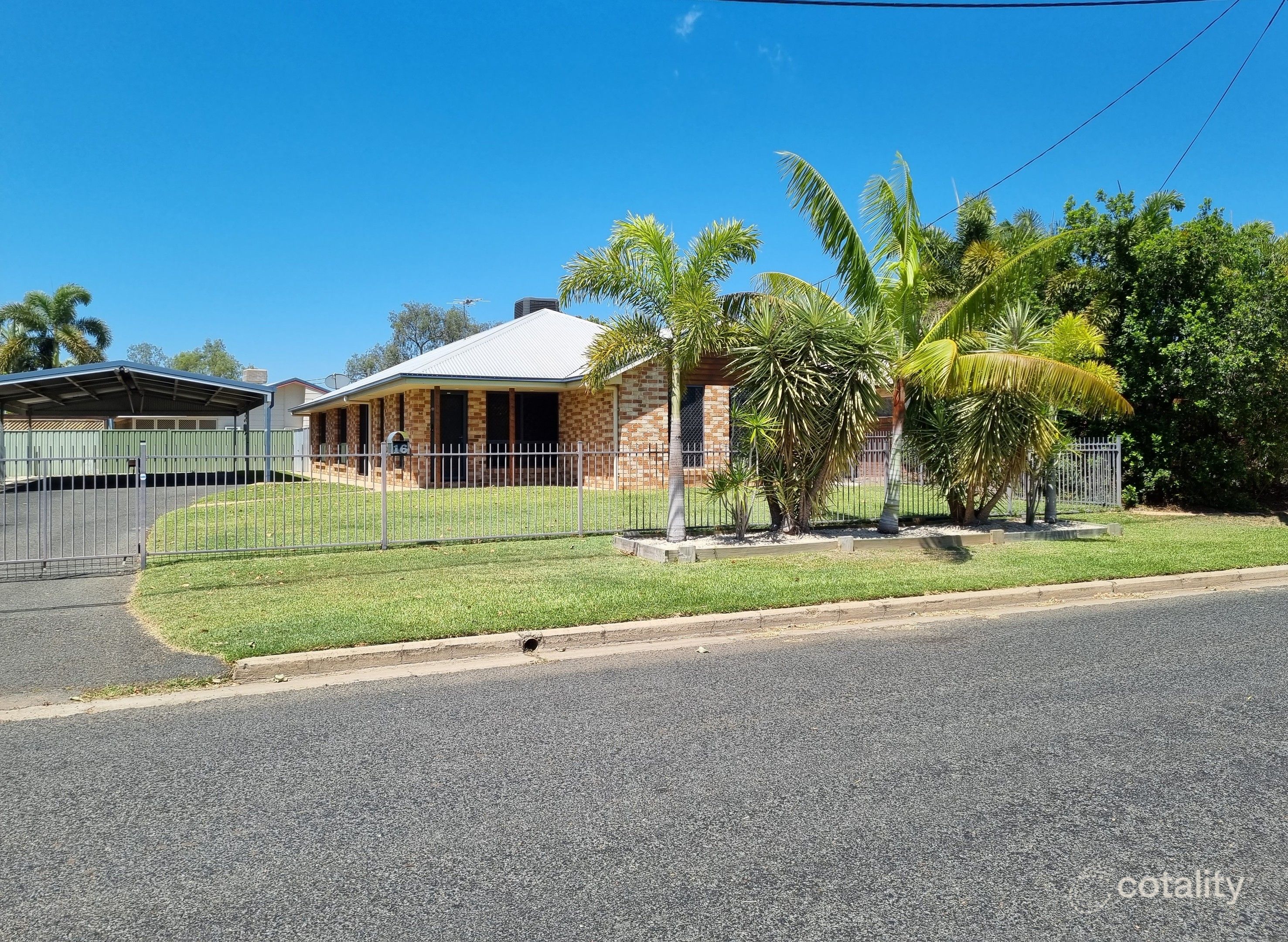 16 Cardinal St, Emerald, QLD 4720