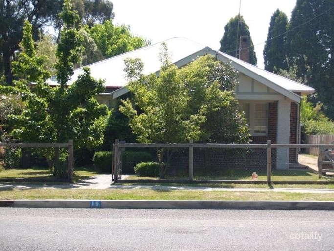 15 Holly St, Bowral, NSW 2576