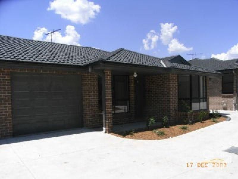2/15 Denton Park Dr, Rutherford, NSW 2320