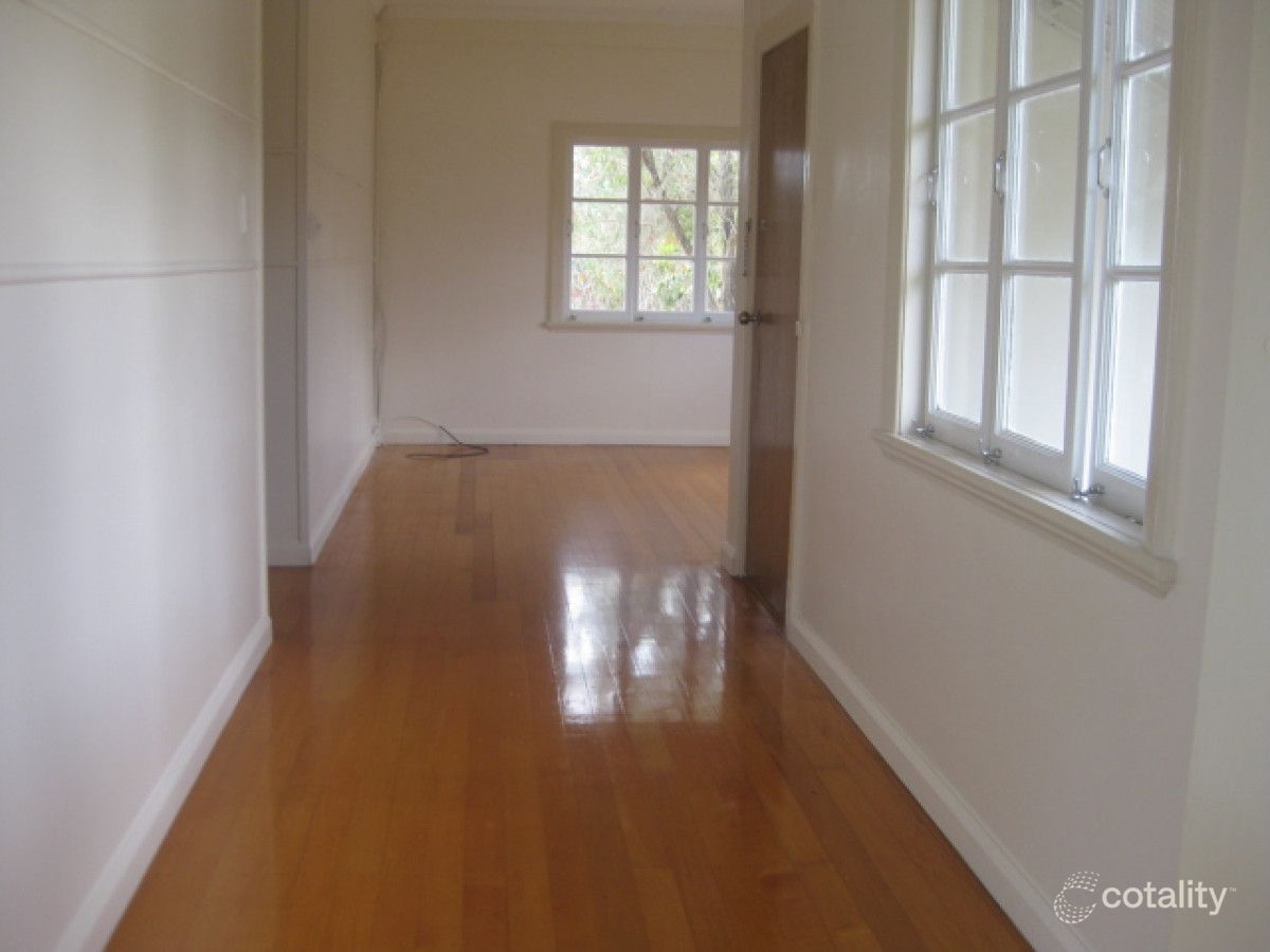 10 Riverview Tce, Mareeba, QLD 4880