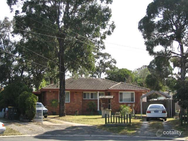 13 Awatea Pl, Lethbridge Park, NSW 2770