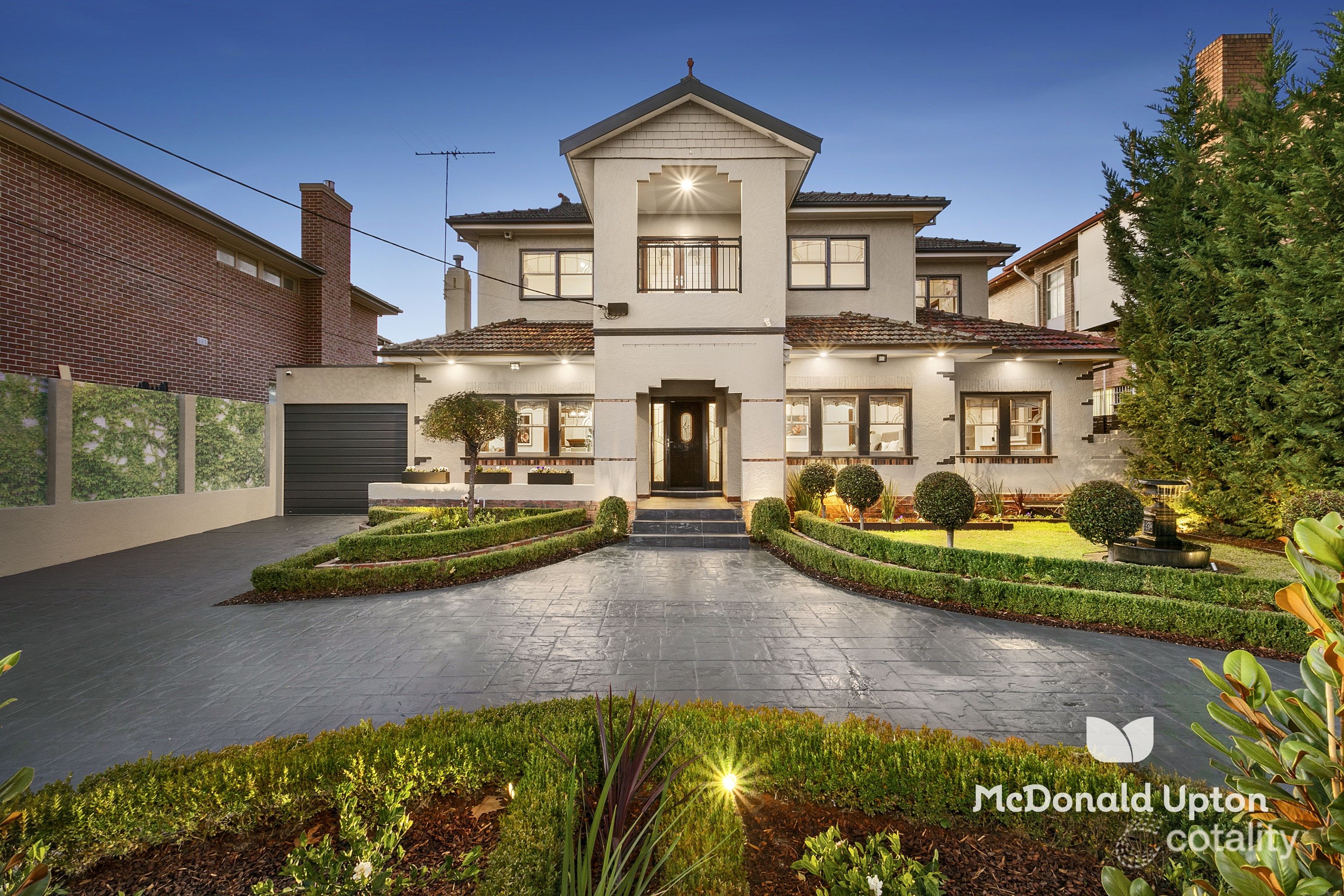 220 Woodland St, Strathmore, VIC 3041