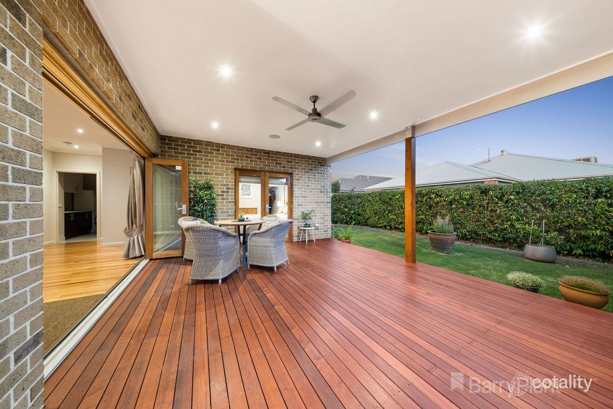 4 Rose Garden Ave, Officer, VIC 3809
