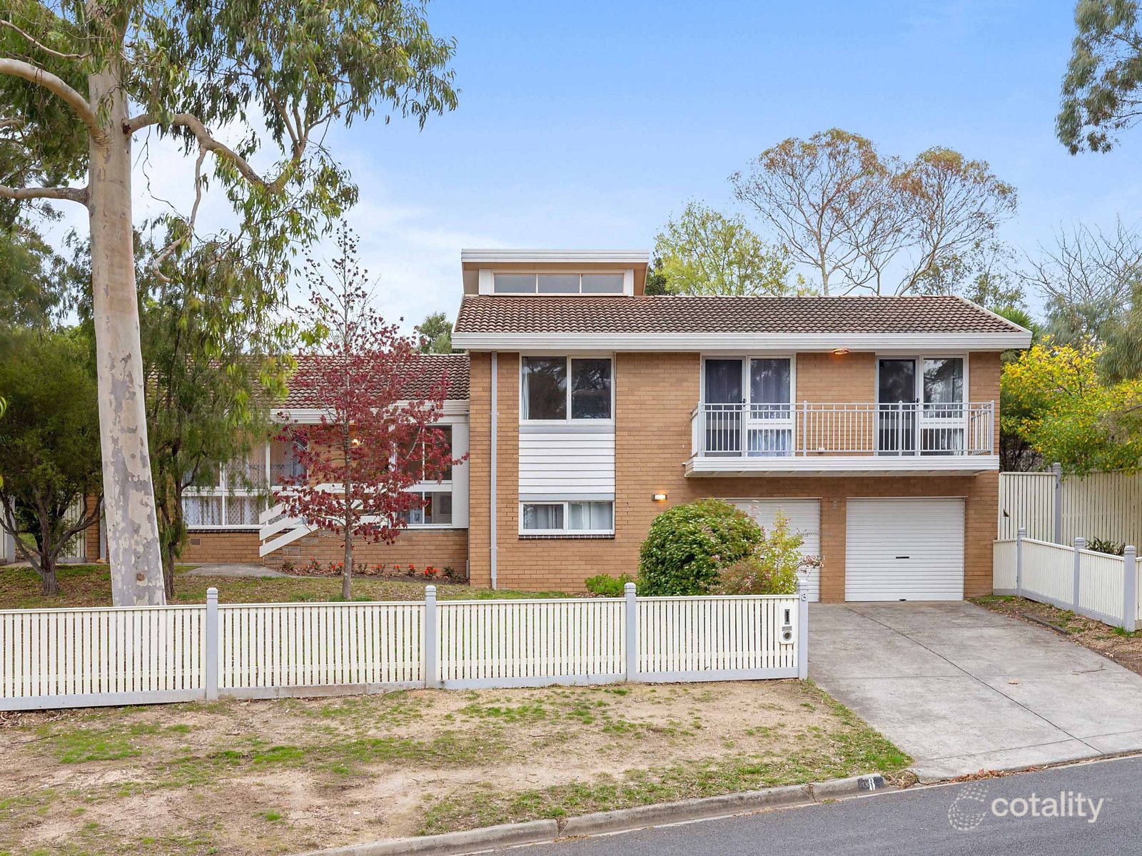 8 Mansfield Ave, Mount Clear, VIC 3350