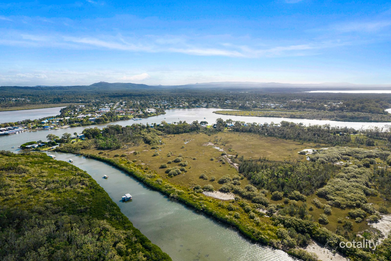 2 Noosa River Dr, Noosa North Shore, QLD 4565