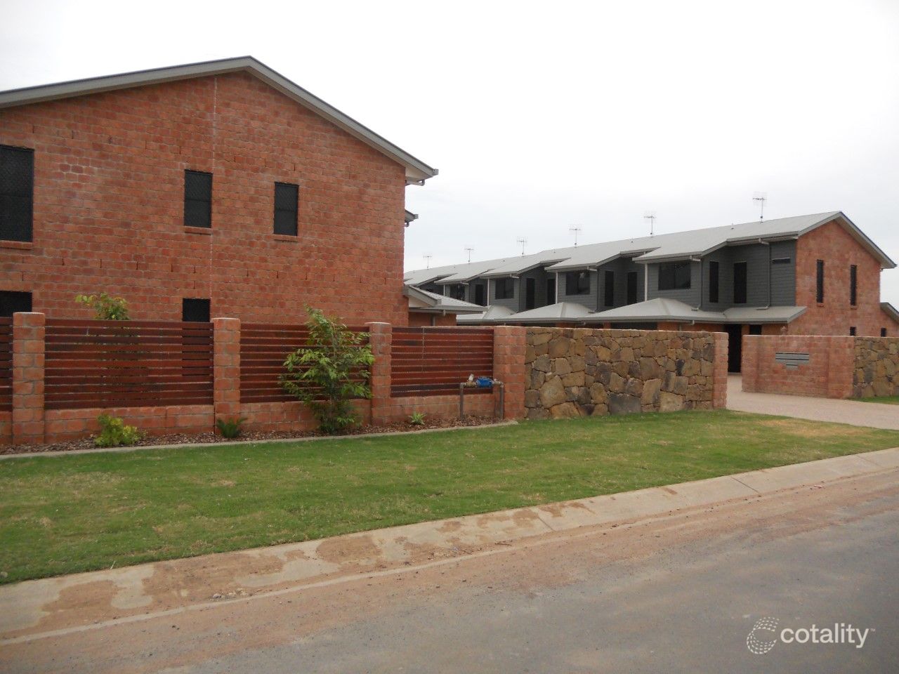 7/8-10 Lambert Dr, Moranbah, QLD 4744