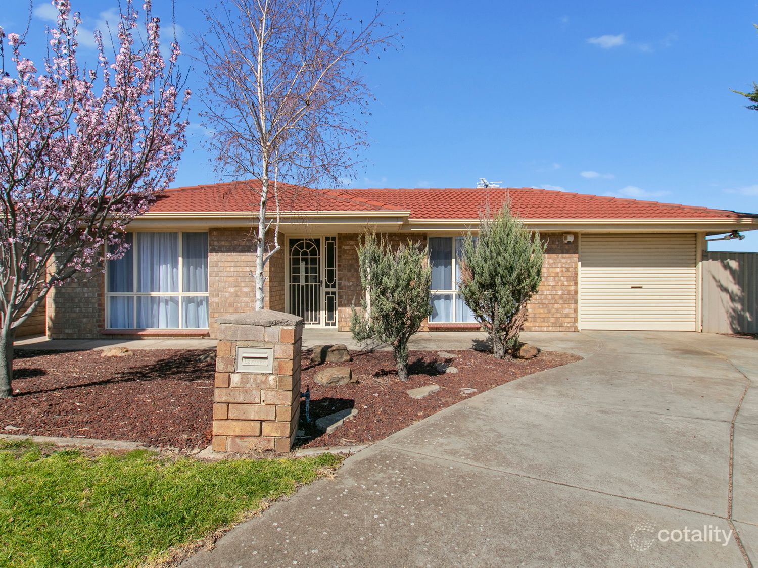 13 Ryan Cl, Noarlunga Downs, SA 5168