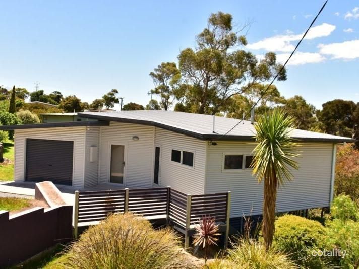 3 Beach Cres, Greens Beach, TAS 7270