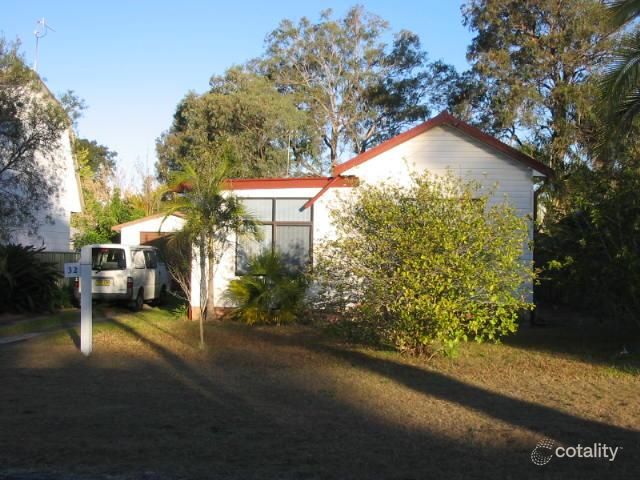 32 St James Ave, Berkeley Vale, NSW 2261