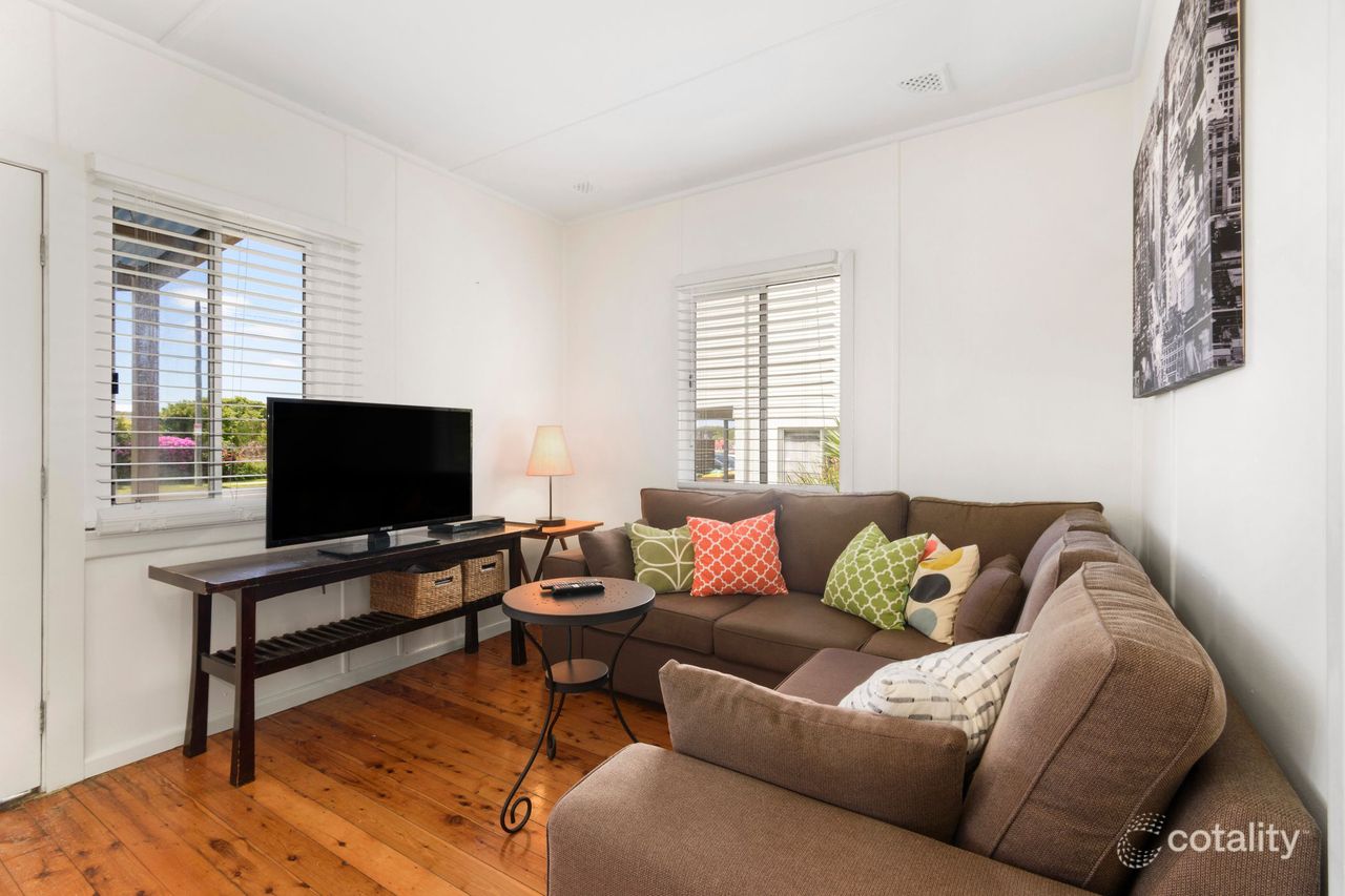 7 Coronation Dr, Broulee, NSW 2537