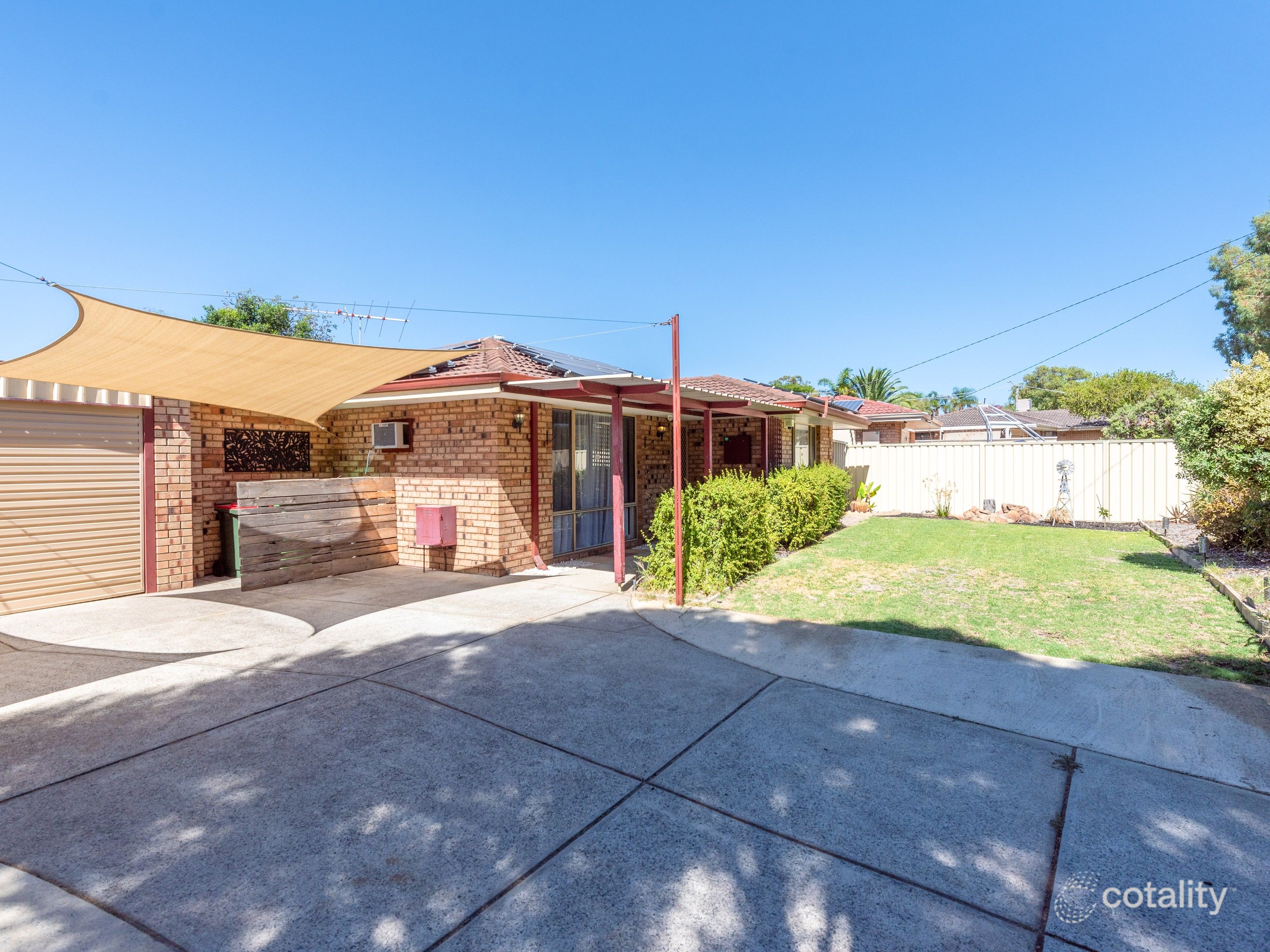 65 Glenbawn Dr, South Lake, WA 6164