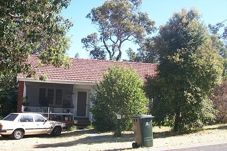 1a Waller Pl, Innaloo, WA 6018