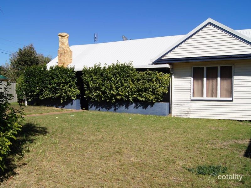 6 Beutel St, Chinchilla, QLD 4413