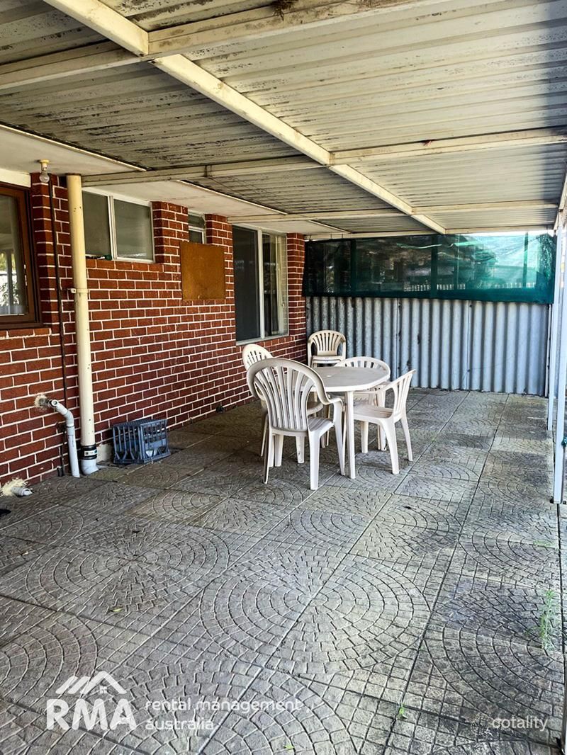 13b East Rd, Shoalwater, WA 6169