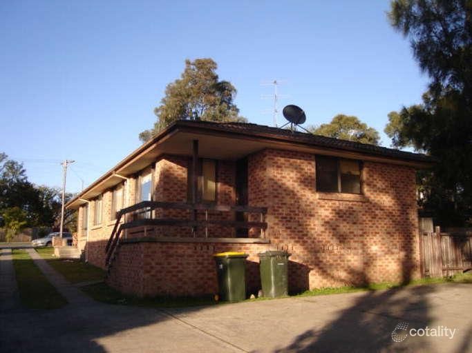 86 Deakin St, Oak Flats, NSW 2529