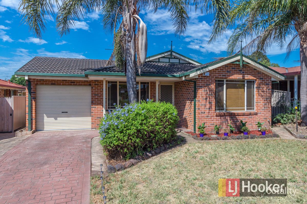 32 Gregory St, Glendenning, NSW 2761