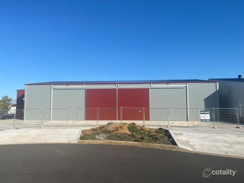 4 Trappit Pl, Orange, NSW 2800
