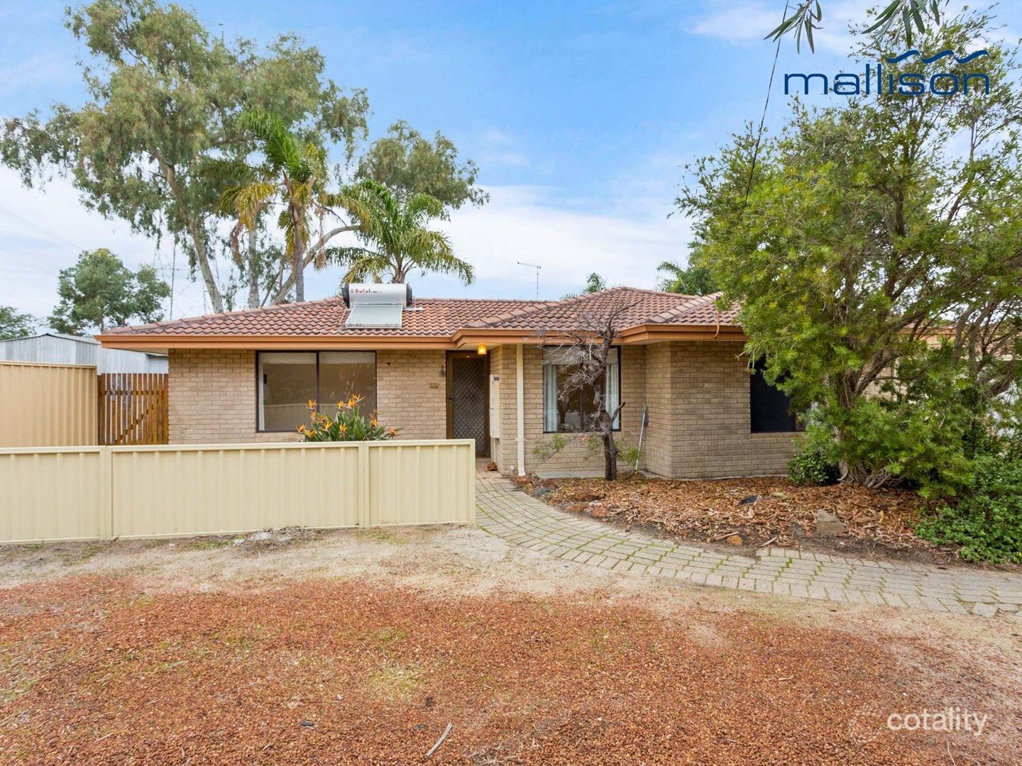 50 Berrigan Dr, South Lake, WA 6164